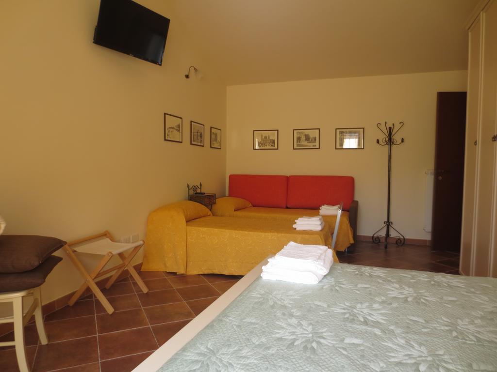 La Carretteria Guest House Mistretta Habitación foto