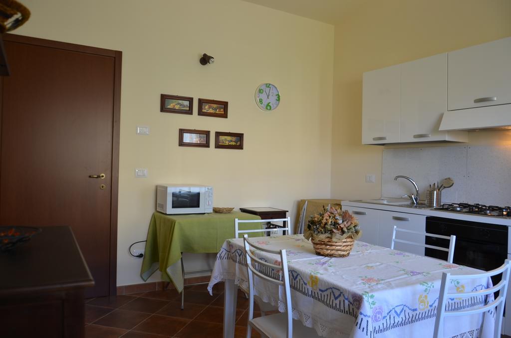 La Carretteria Guest House Mistretta Habitación foto