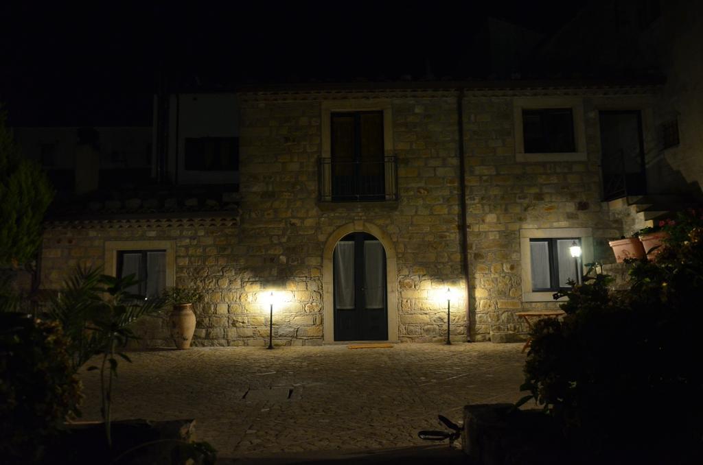 La Carretteria Guest House Mistretta Habitación foto
